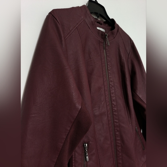 Avenue Faux Leather Jacket / Size 2X - Picture 5 of 10